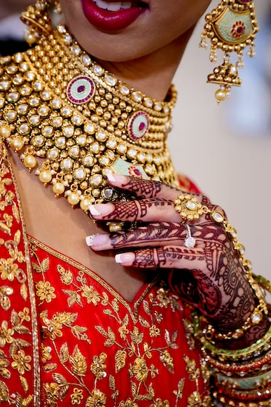 Traditional Indian jewellery fashion